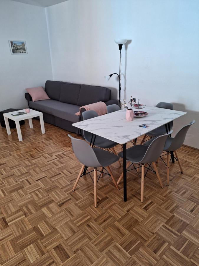 Apartment Kp With Parking كوبر المظهر الخارجي الصورة